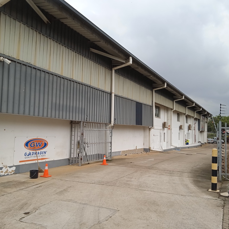 Renovation Goldwagen by BOC FATSOHL